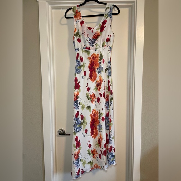 Tribal. Floral Asymmetrical Midi Floral Size 10 
100% POLYESTER Spring Summer - Picture 2 of 13
